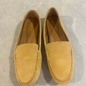 Born Yellow Suede Women's Axona Loafers 9